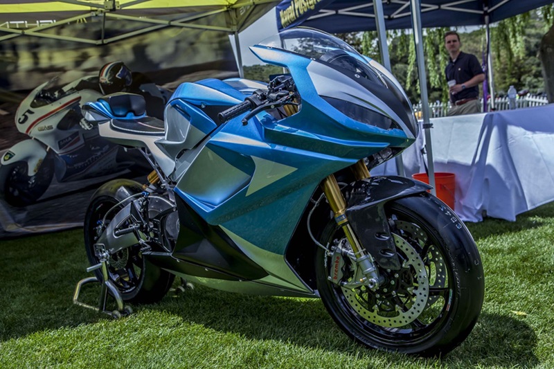 Электросупербайк Lightning Motorcycles LS-218 представили в Калифорнии