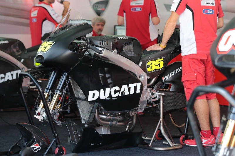 Джиджи Даллинья начал работу над новым прототипом Ducati GP15