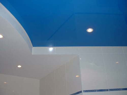 Натяжной потолок в ванной: обзор основных вариантов  - фото и видеоинструкции