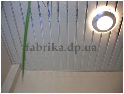Алюминиевый потолок для ванной комнаты  - быстрота и удобство