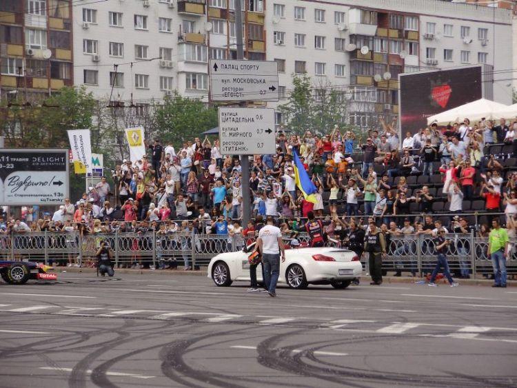 Red Bull парад чемпионов 2012 - Киев