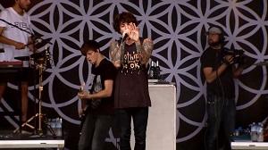 Bring Me The Horizon - House of Wolves (Live at Vainstream Rockfest 2014)