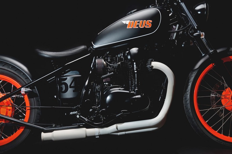 Боббер Kawasaki W650 - Deus