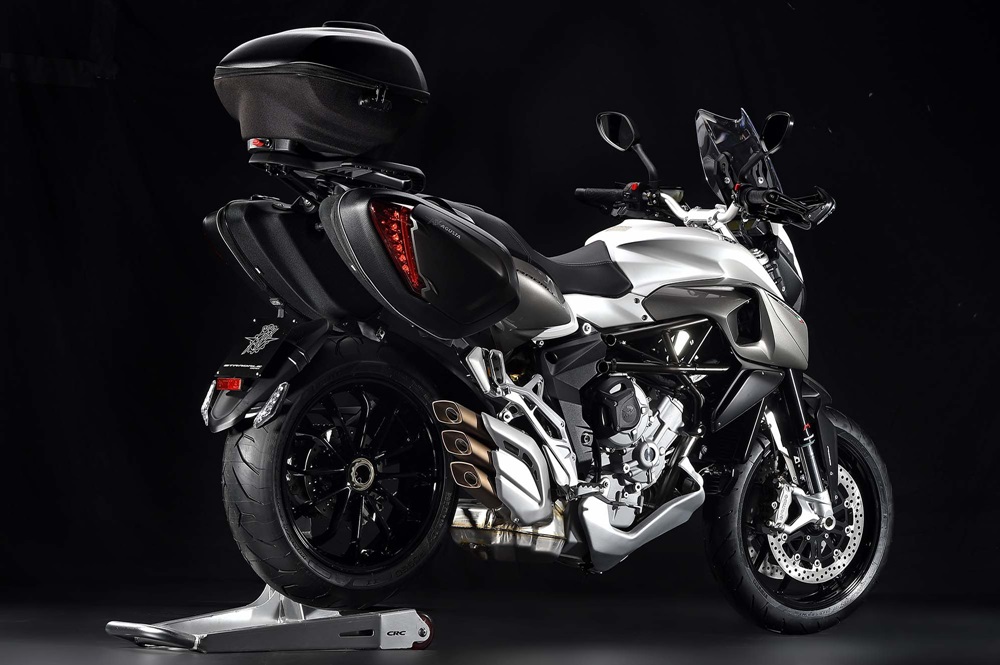 Новый мотоцикл MV Agusta Stradale 800 (фото)