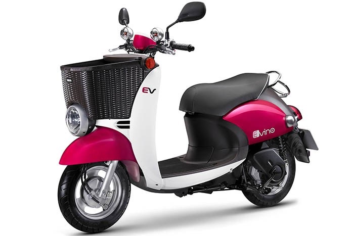 Электрический скутер Yamaha e-Vino 2015