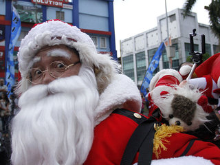 Санта-Клаус подарил 7 млрд подарков детям по всему миру