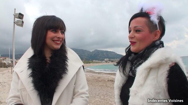 [Indecentes-Voisines.com  JacquieEtMichelTV.net] Eva (Eva, 25 ans, coiffeuse à Nîmes réalise sa vidéo avec son mari !) [2014 ., Amateur, Hardcore, French]