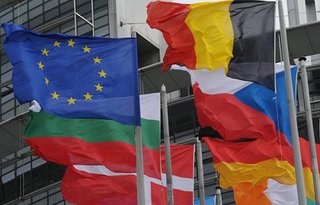 ЕС утвердил новые санкции против России, отложив их вступление в силу